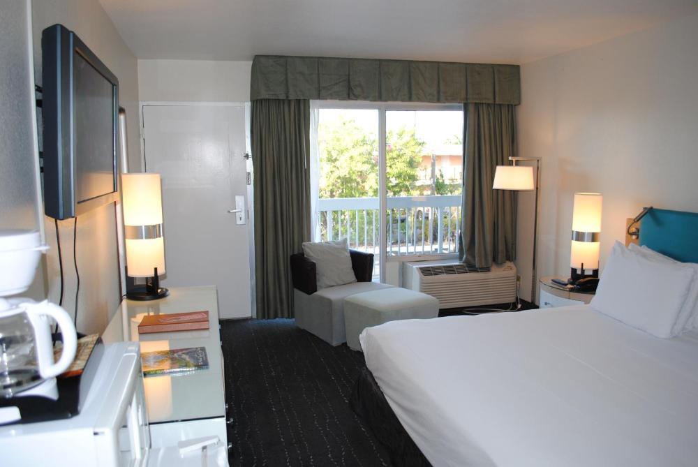 Classic King Room interior